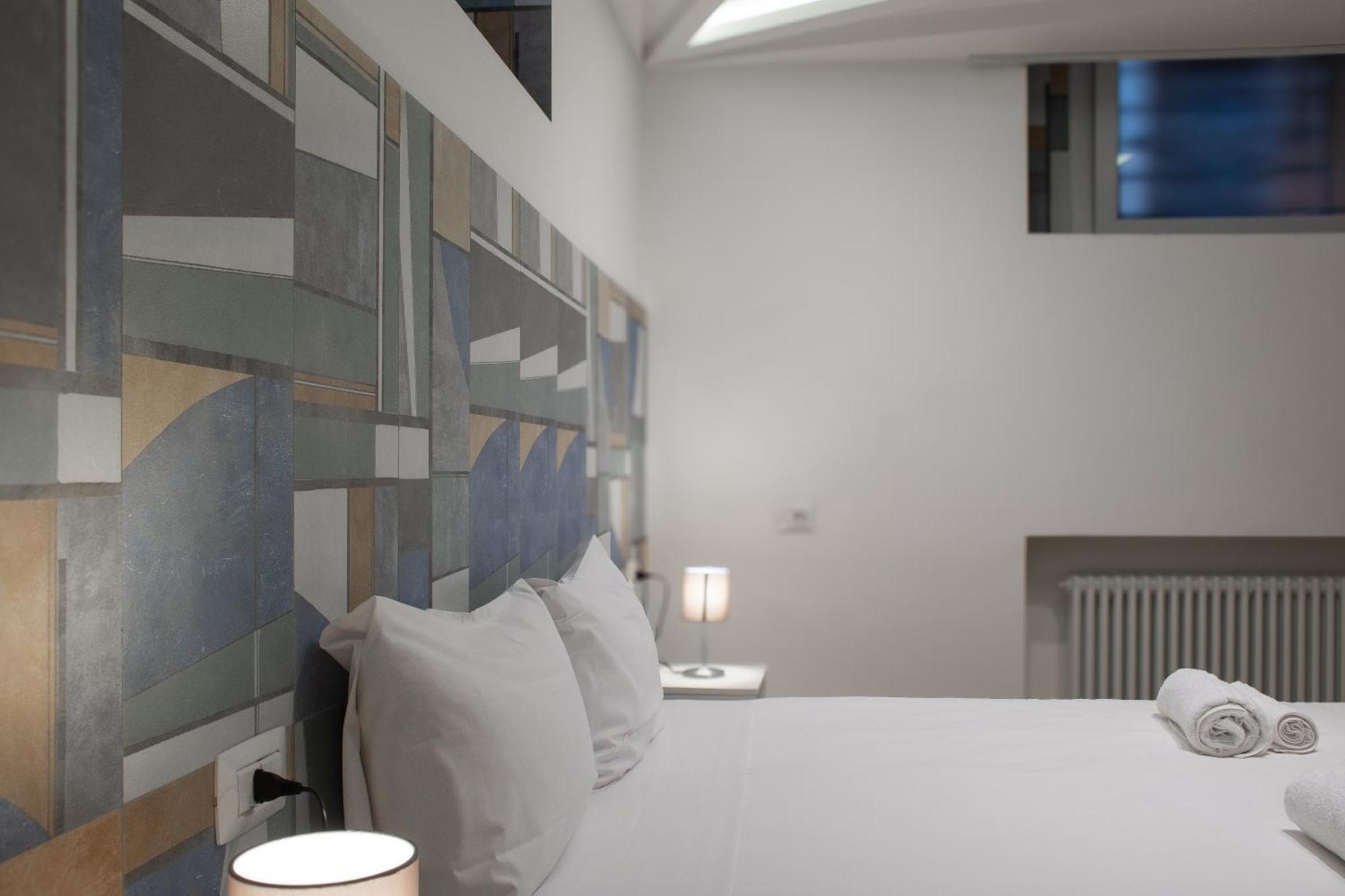 Rrrapido Holy Suites And Rooms - Via Sardegna Mailand Exterior foto